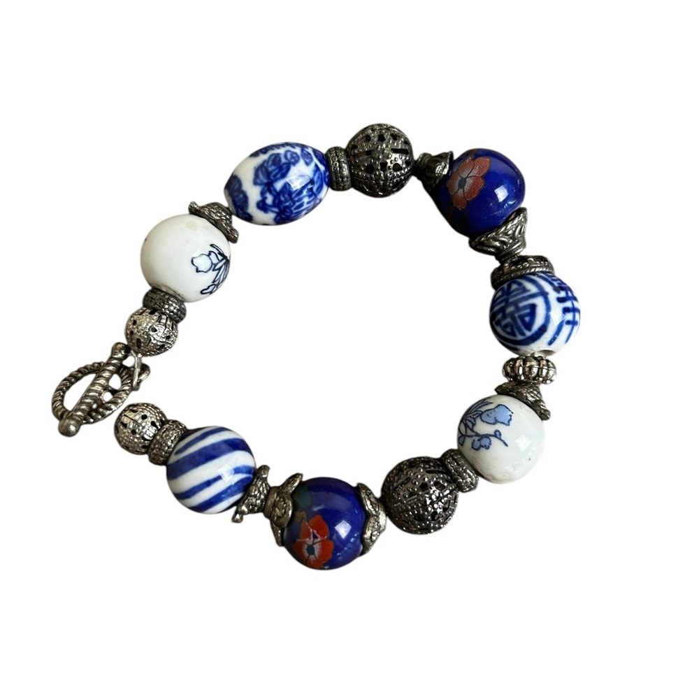 Silver Toned Delft Blue/White/Red Glass Bracelet